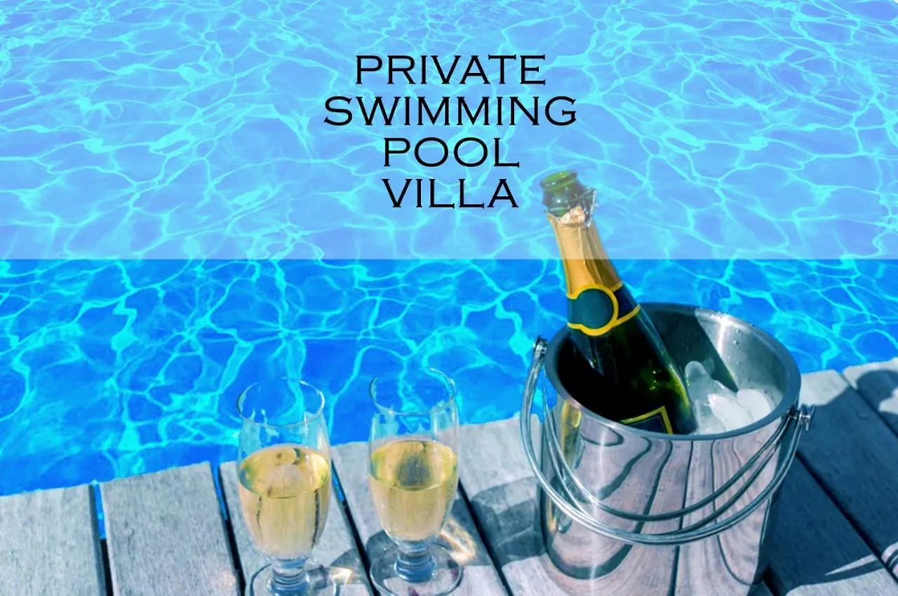 Private Swimming Pool Villa Barcelona